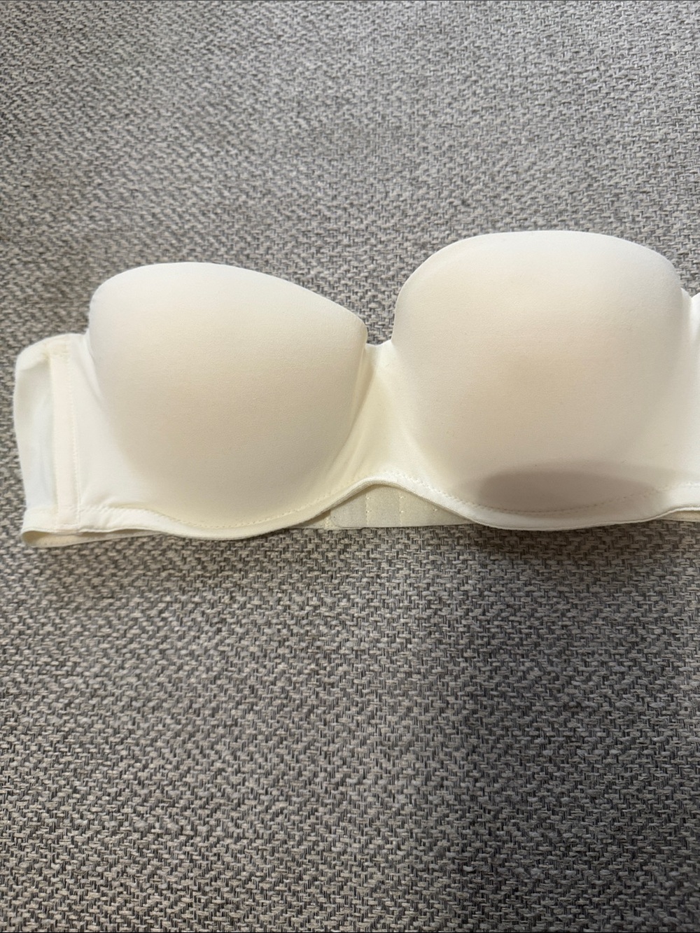 La Perla Strapless Smooth Cream Bandeau Bra